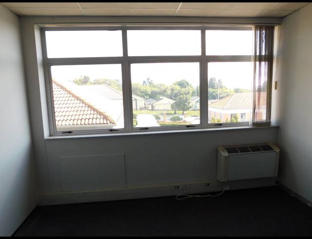 179M² OFFICE TO LET IN RANDBURG CENTRAL